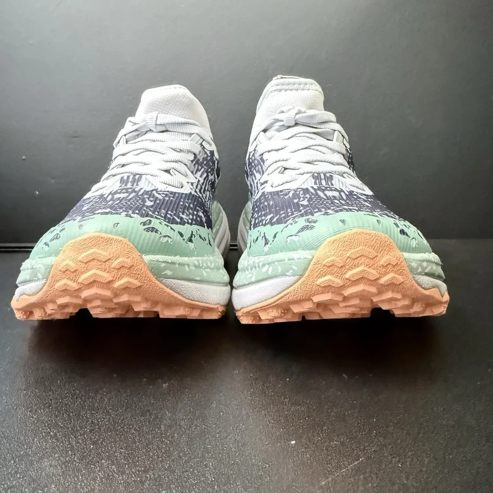 HOKA Speedgoat 6 Mid GTX Women's Size 6.5 Charcoal Grey Goretex‎ 1155153-AYC